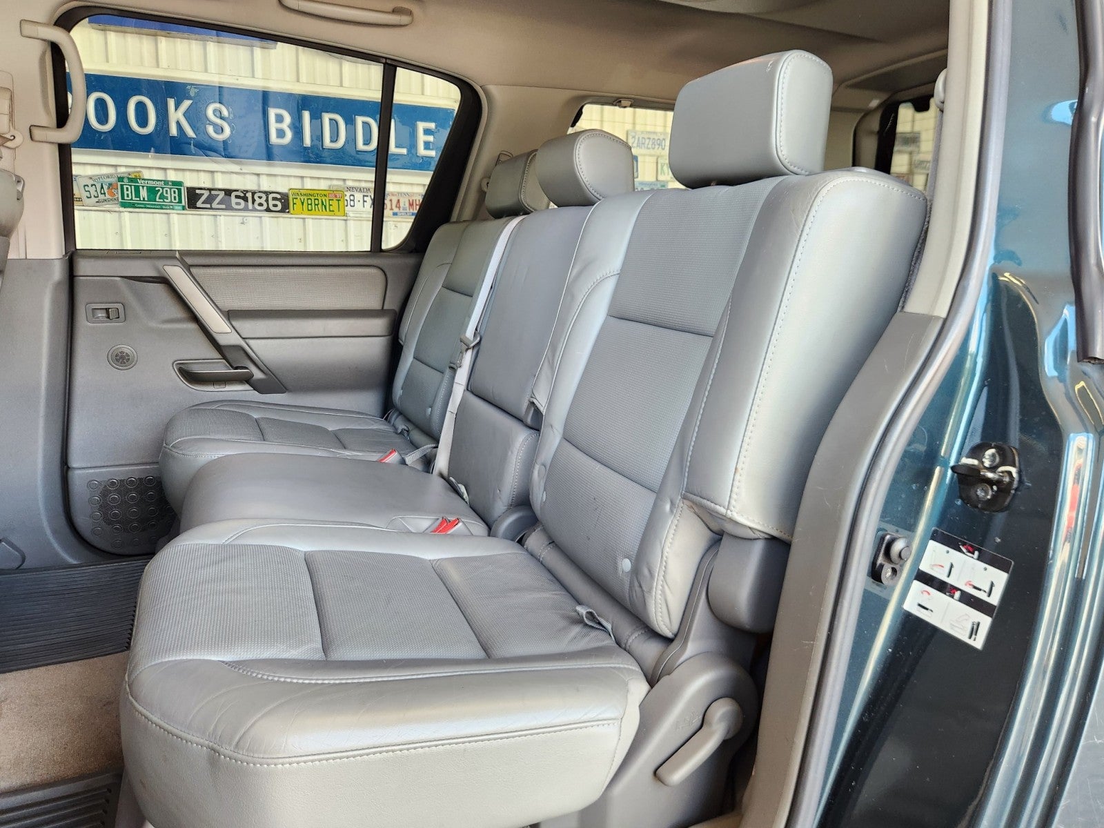 2005 Nissan Armada SE