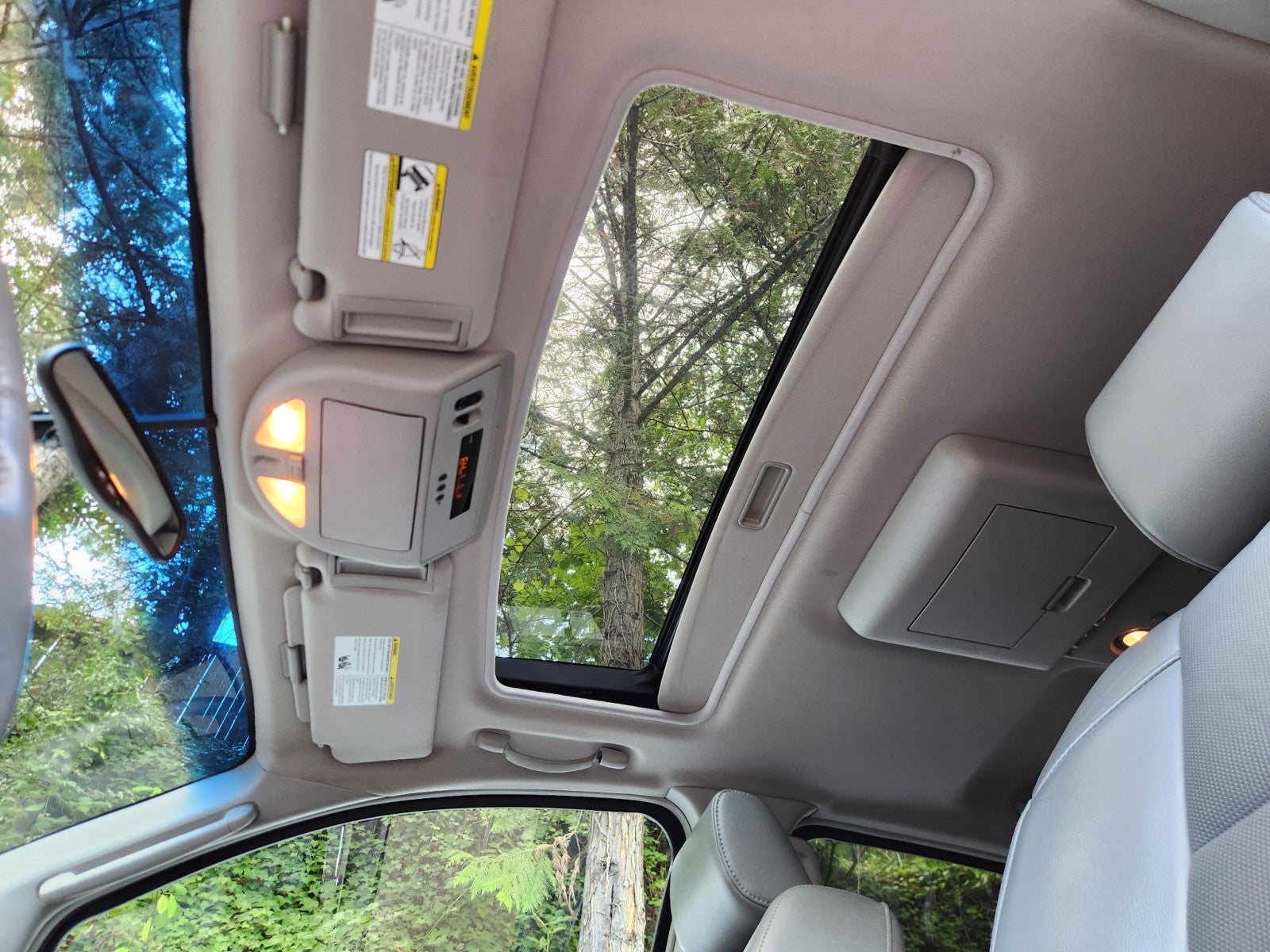 2005 Nissan Armada SE