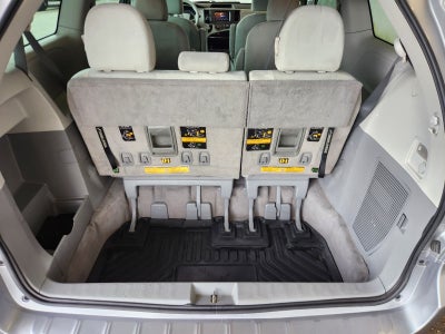 2011 Toyota Sienna 5dr 7-Pass Van I4 FWD (Natl)