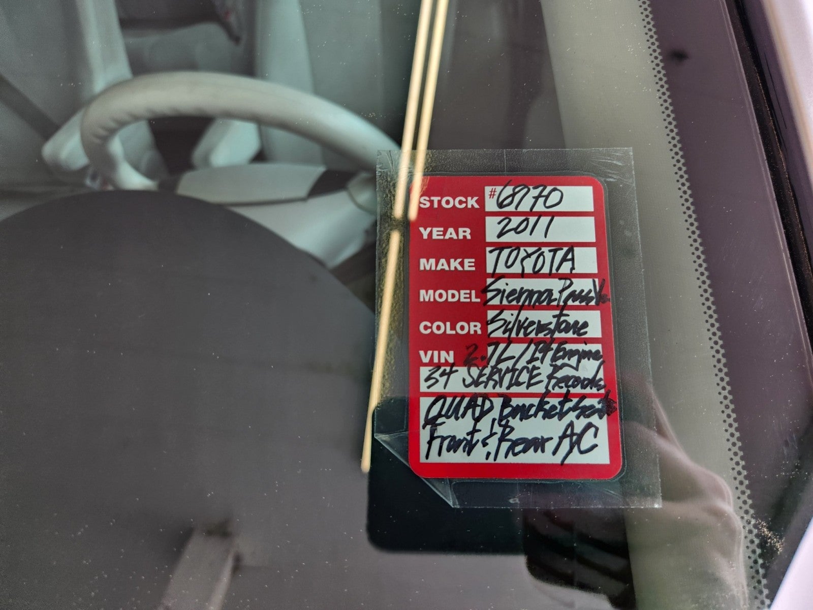 2011 Toyota Sienna 5dr 7-Pass Van I4 FWD (Natl)