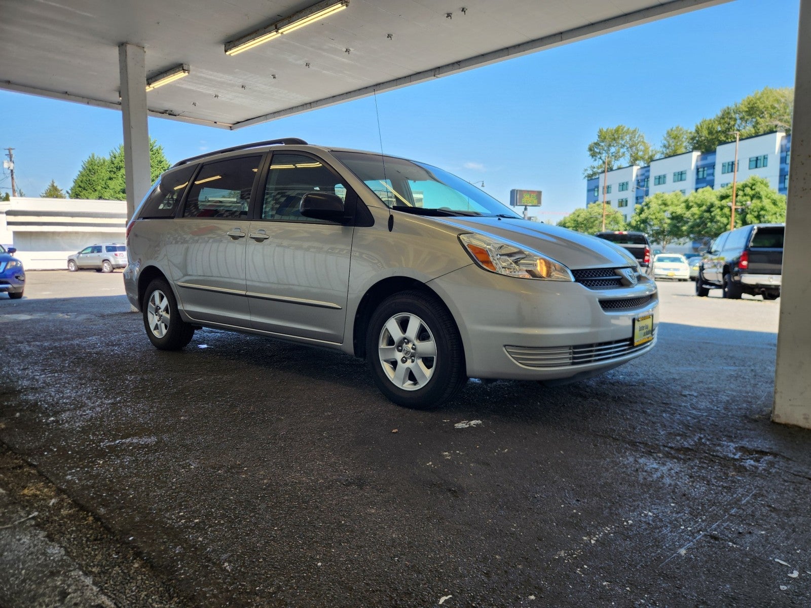 2005 Toyota Sienna LE