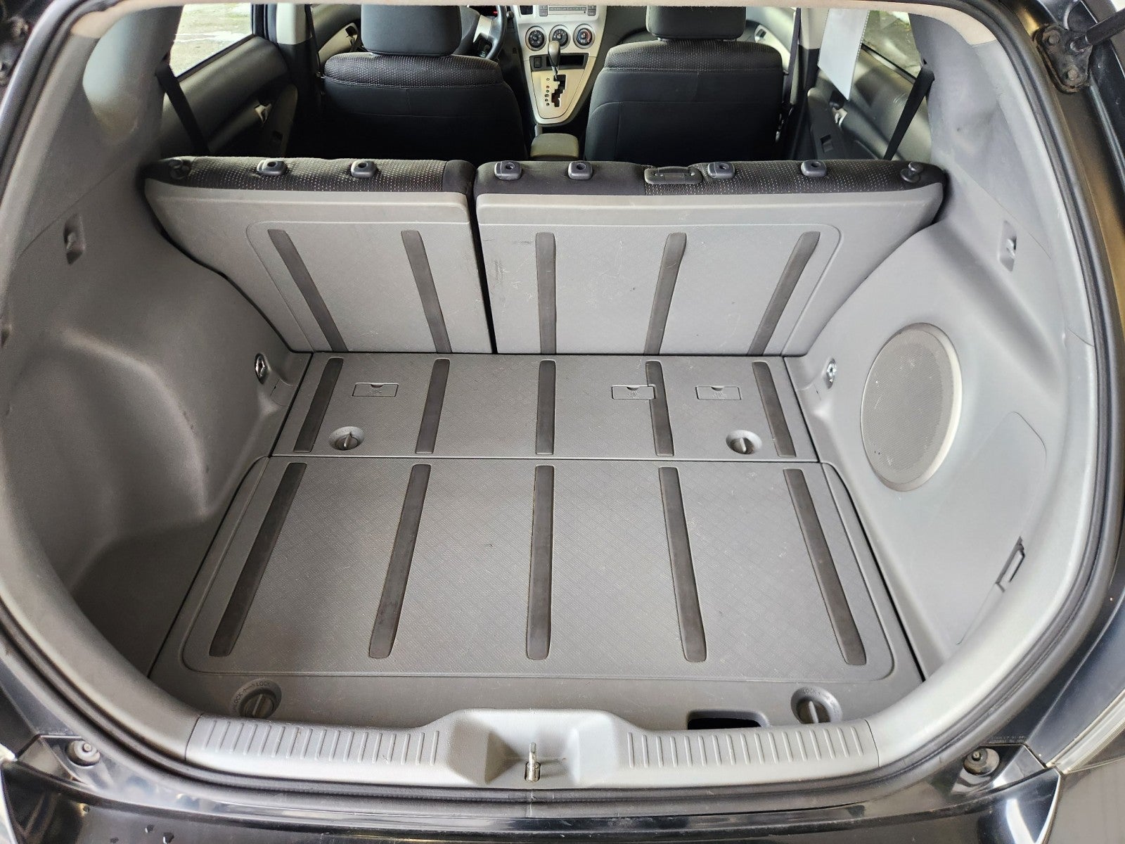 2010 Pontiac Vibe w/1SA