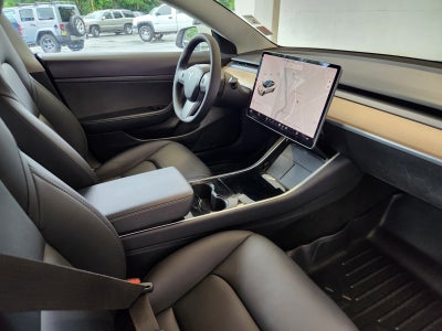 2020 Tesla Model 3 Standard Range Plus
