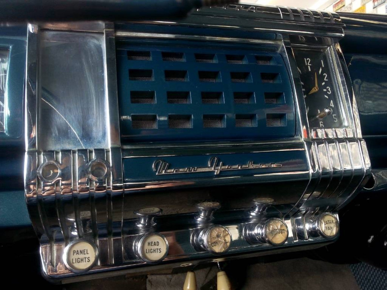 1947 Chrysler New Yorker Base