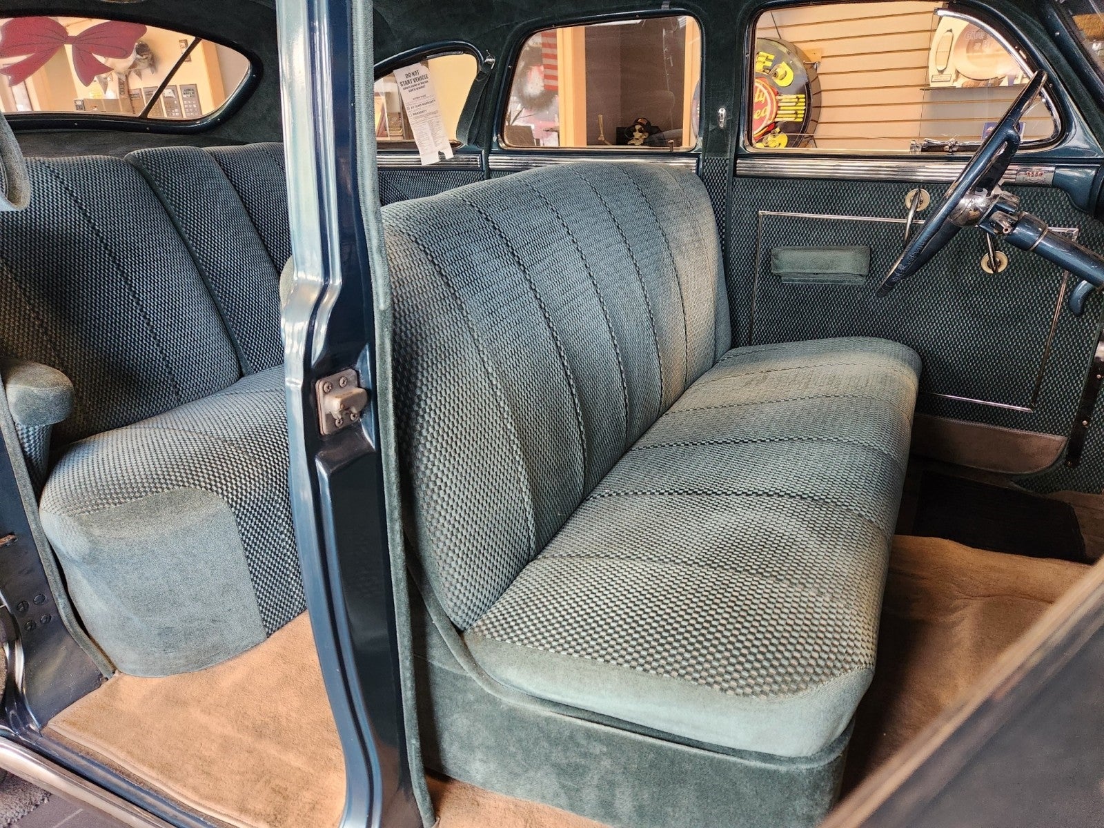 1947 Chrysler New Yorker Base