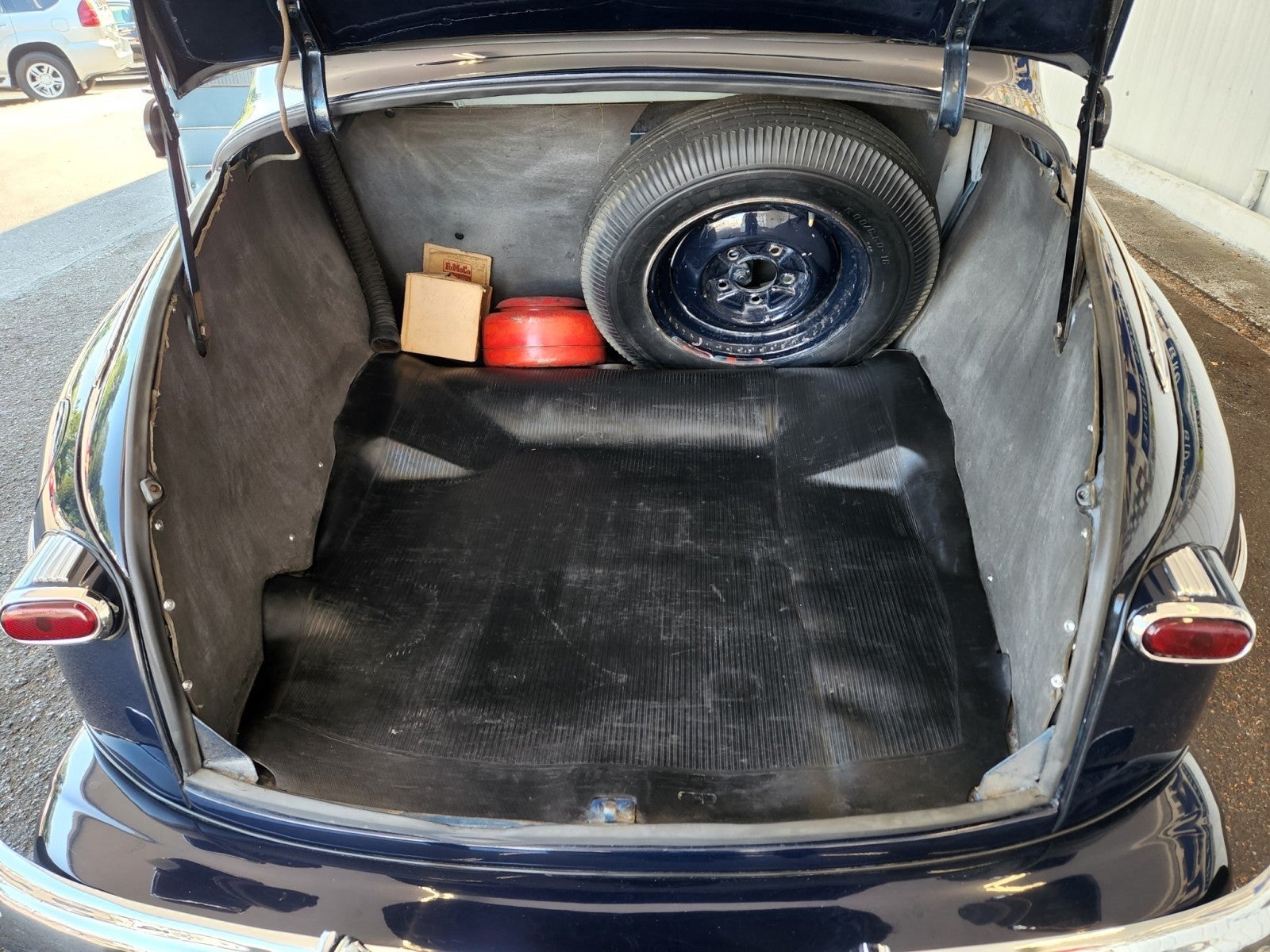 1946 Ford Business Super Deluxe Sedan Coupe