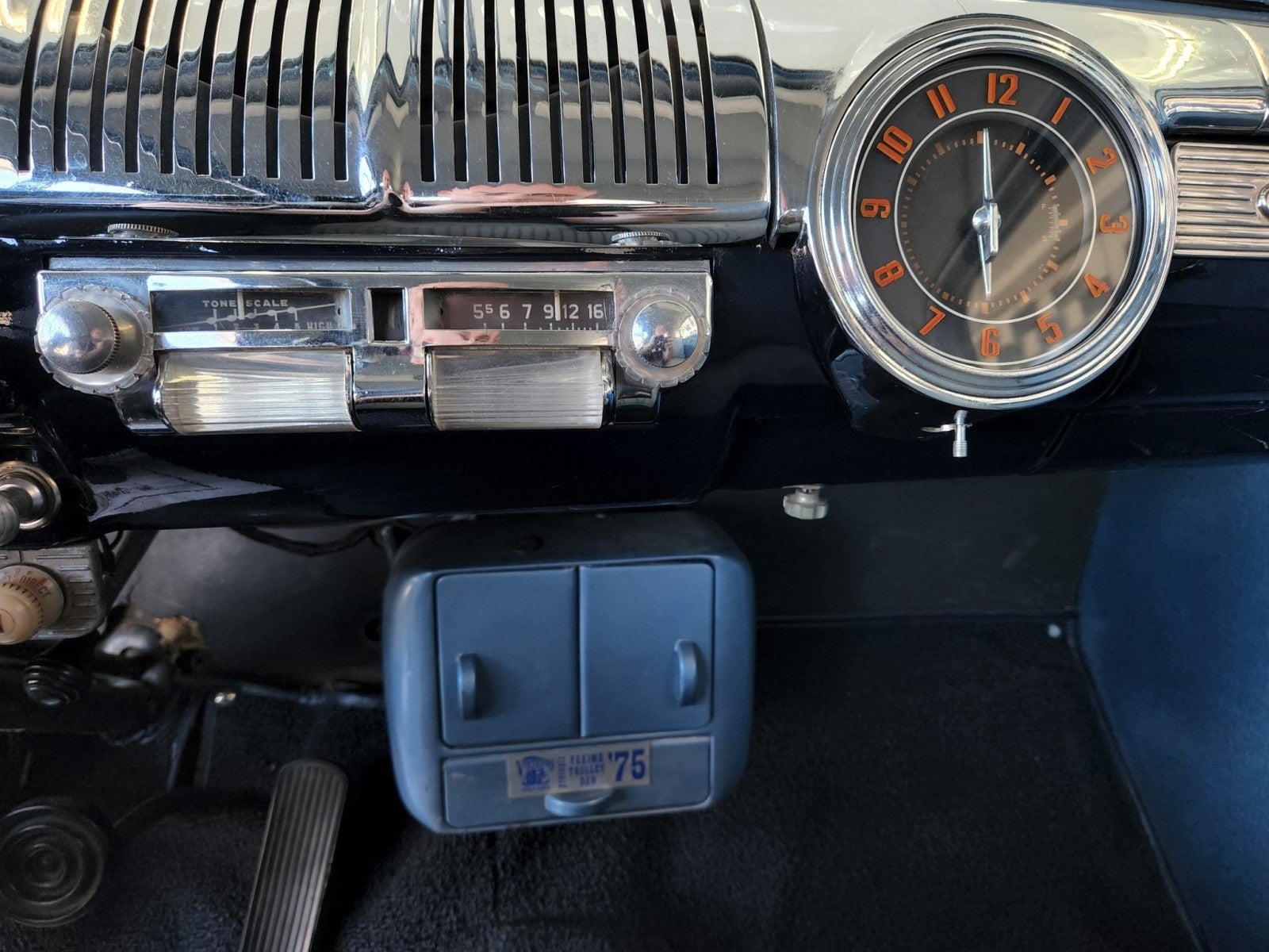 1946 Ford Business Super Deluxe Sedan Coupe