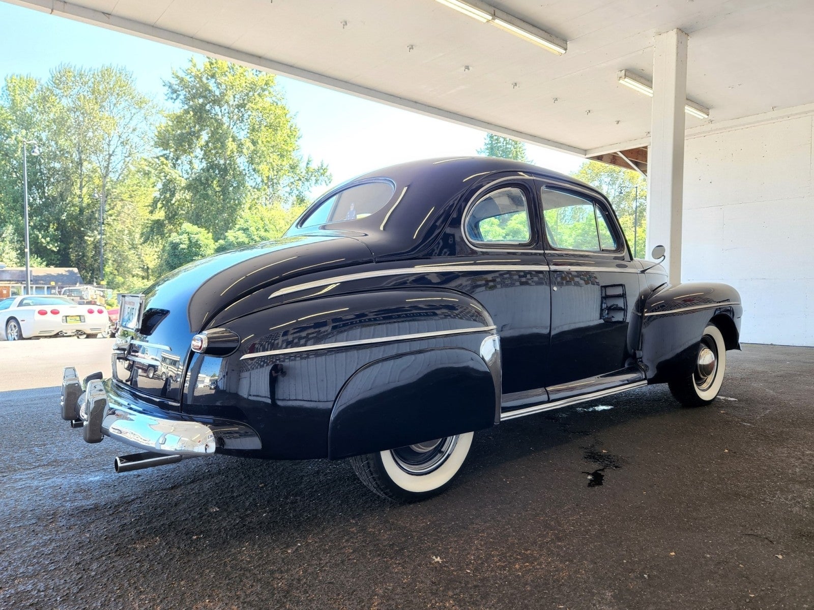 1946 Ford Business Super Deluxe Sedan Coupe