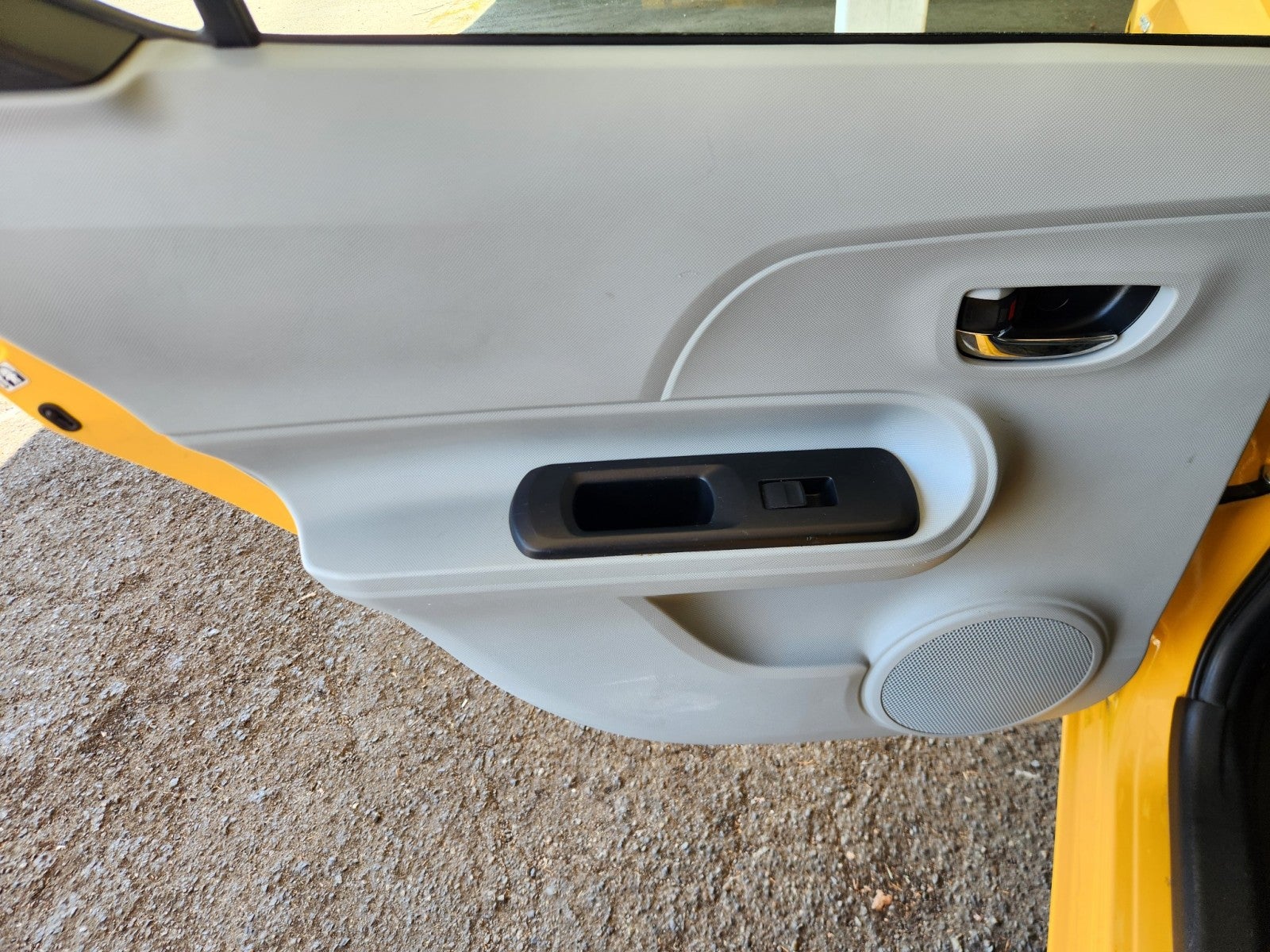 2014 Toyota Prius c Two