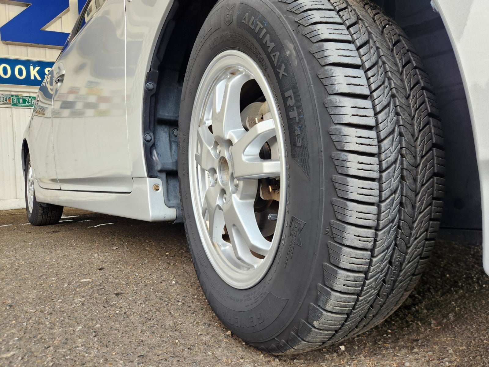 2010 Toyota Prius IV