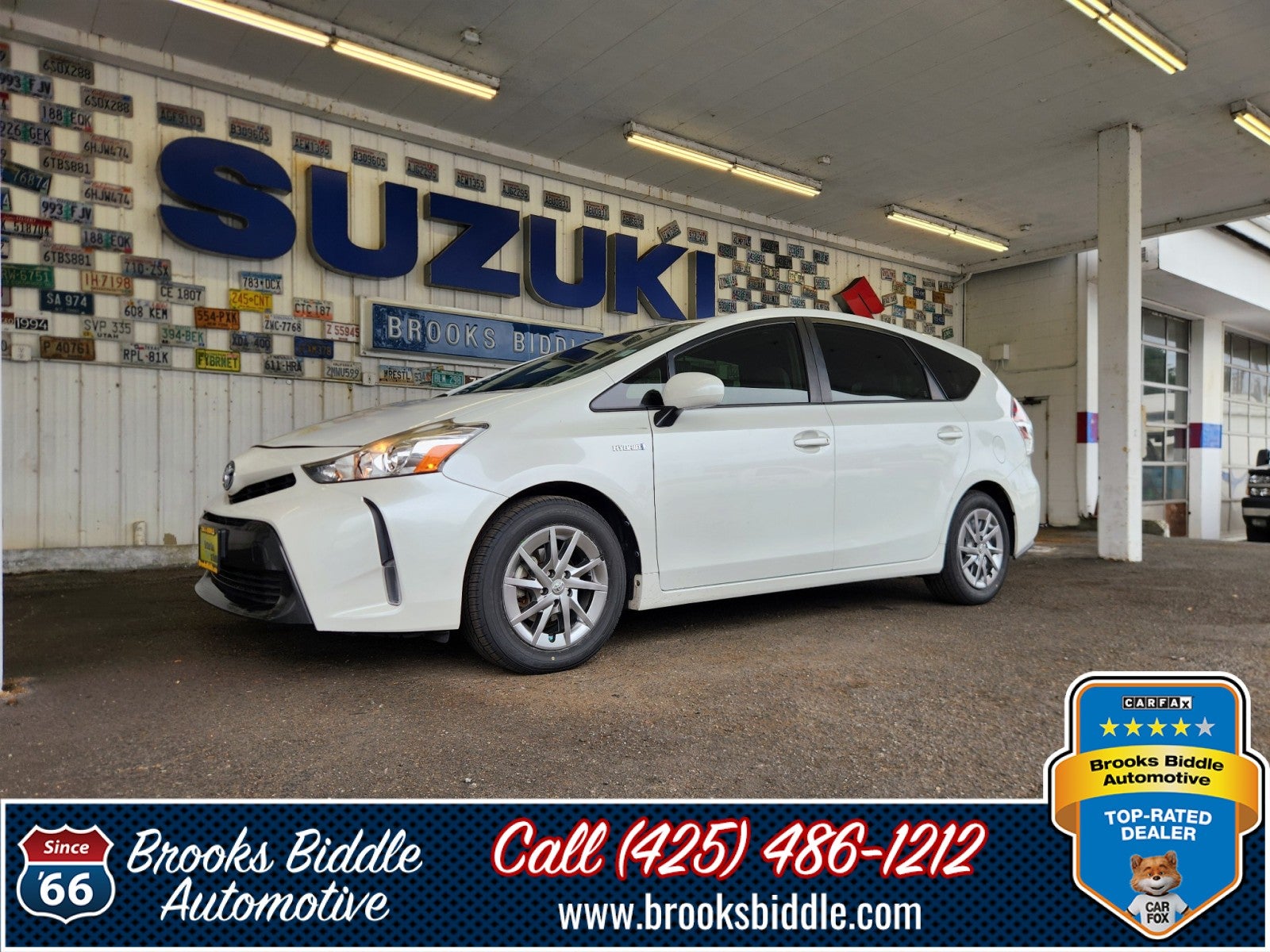 2015 Toyota Prius v Four