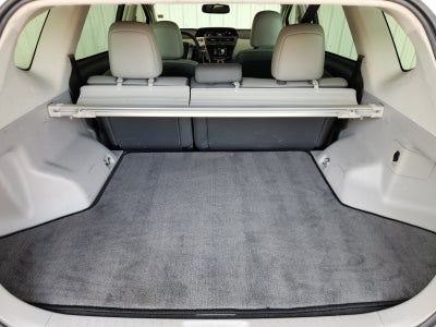 2015 Toyota Prius v Four