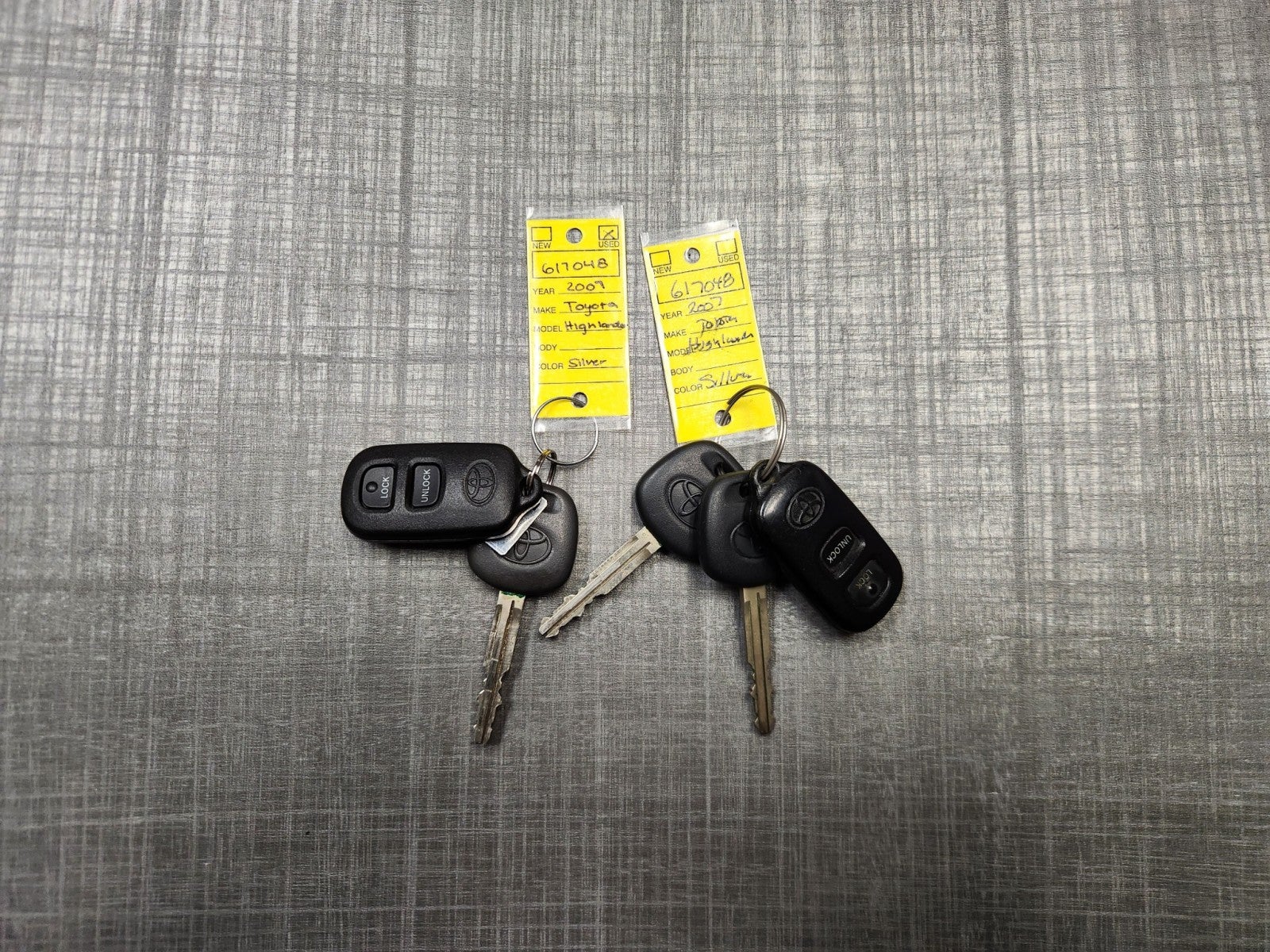 2007 Toyota Highlander Hybrid w/3rd Row