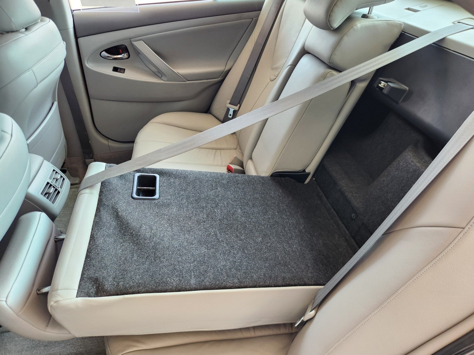 2008 Toyota Camry Hybrid 4dr Sdn (Natl)