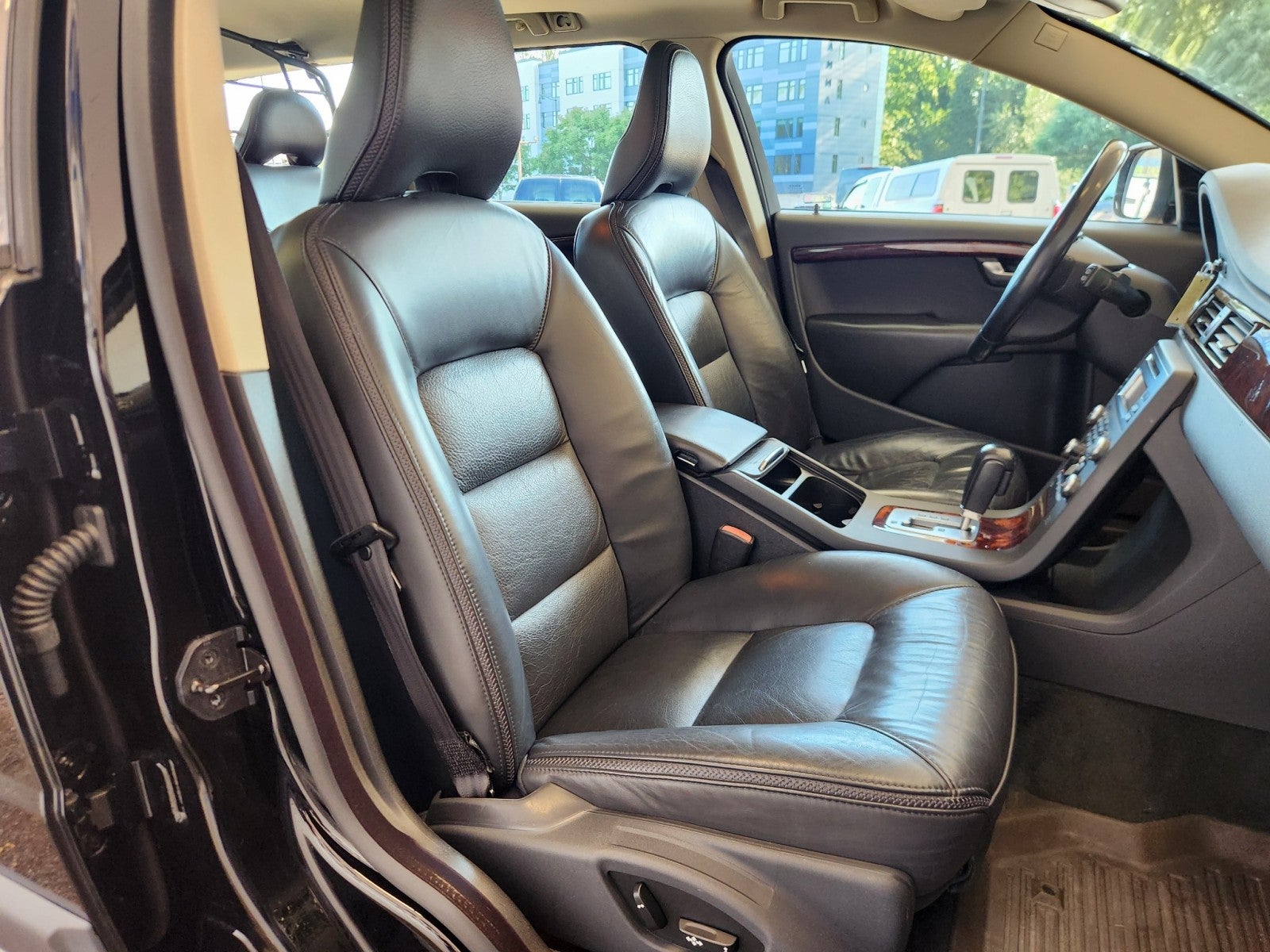 2009 Volvo XC70 T6 3.0T